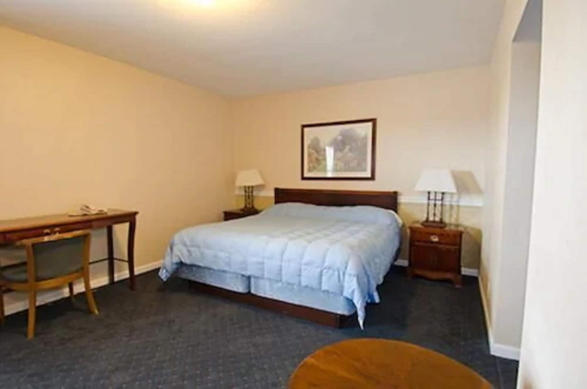 Alpine Inn & Suites Рокфорд Экстерьер фото
