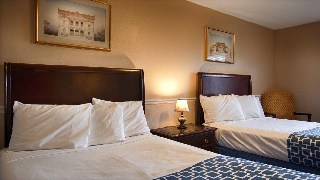 Alpine Inn & Suites Рокфорд Экстерьер фото